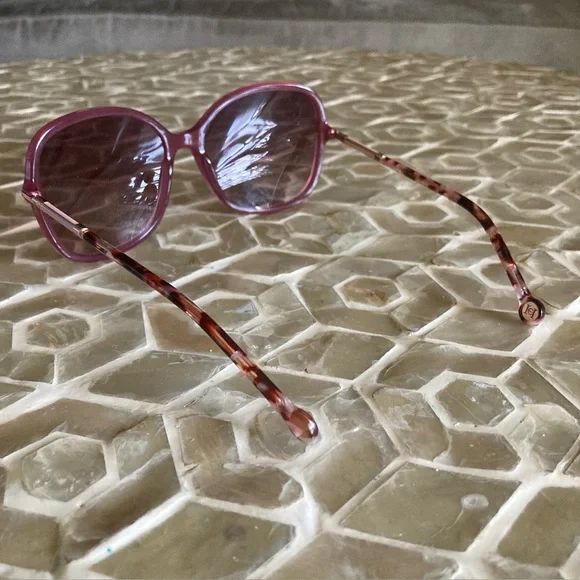 LIKE NEW!Carolina Herrera HER 0269/S 35J 58 sunglasses display picture 1